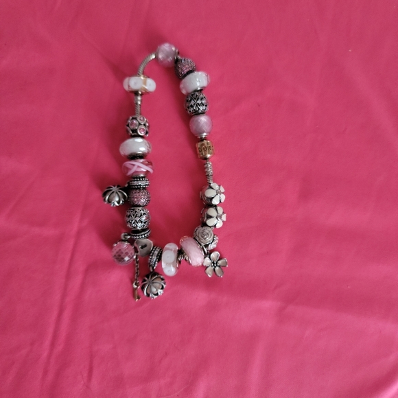 Pandora Pink bracelet - Picture 5 of 5